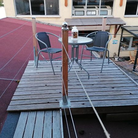 Wohnung Am Stadtrand Von Айзенах Екстериор снимка