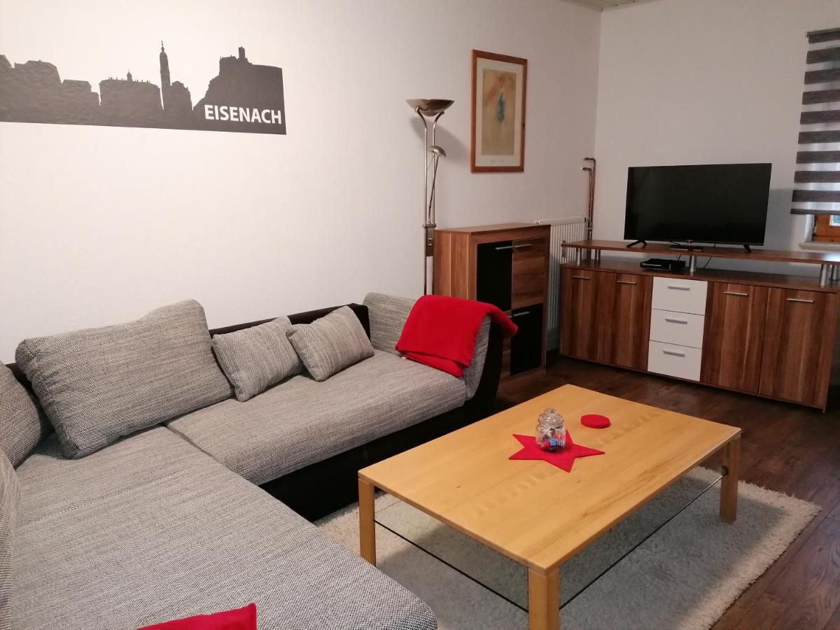Wohnung Am Stadtrand Von Айзенах Екстериор снимка